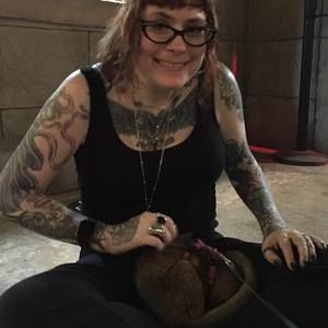 Meet your Posher, Kira